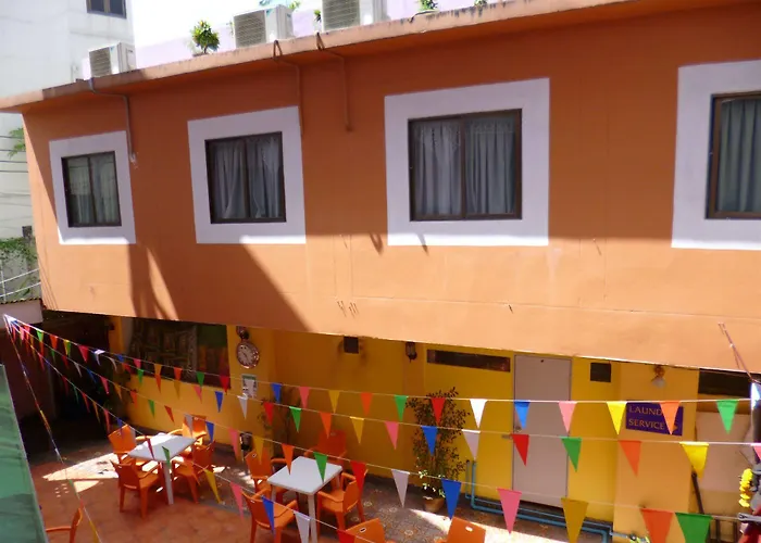 Sawasdee Hotel 2*